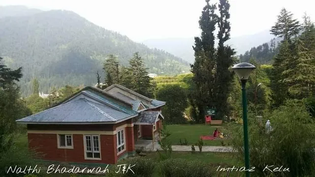 Royal Bird Guest house and family restaurant