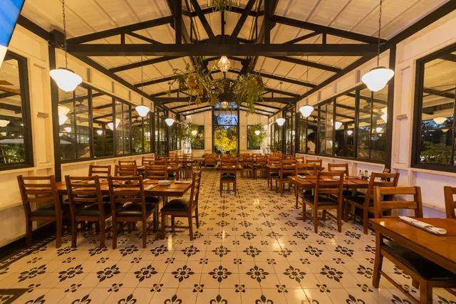 El Novillo Alegre Santa Ana