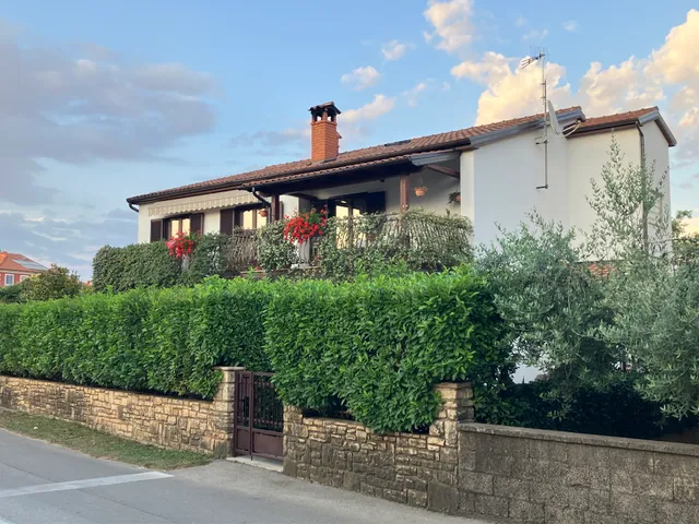 Apartments Anamarija