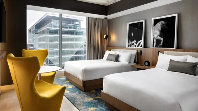 Humaniti Hotel Montreal Autograph Collection