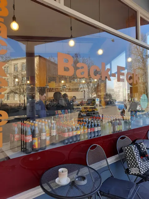 Back Eck Café
