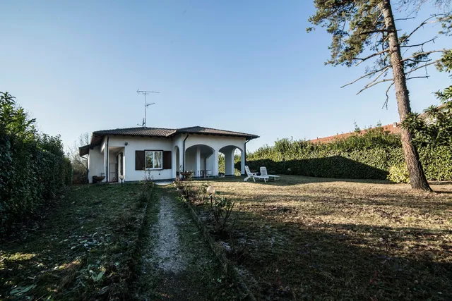 Ritratto Sul Lago Bed & Breakfast