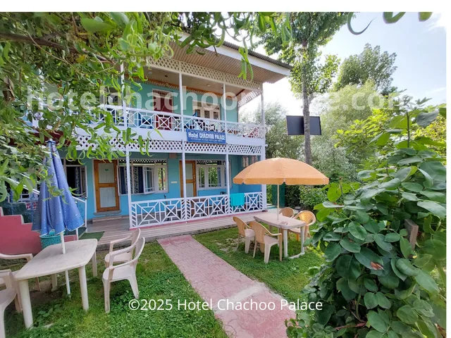 Hotel Chachoo Palace