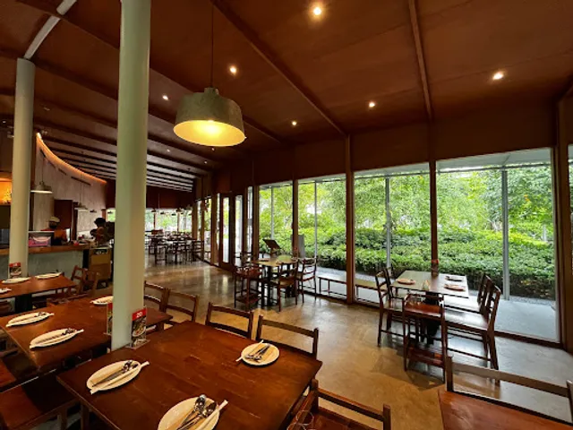 Baan Somtum บ้านส้มตำ สาขาบางนา