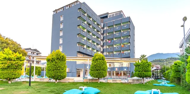 Green Gold Hotel