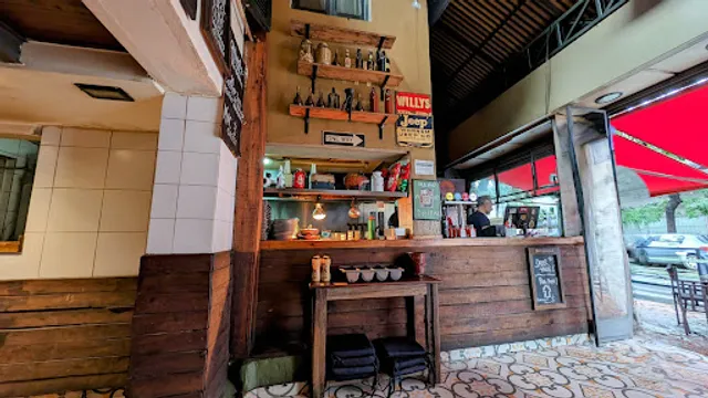 Bulls BBQ smoke house