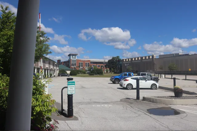 Fireside Inn & Suites Bangor