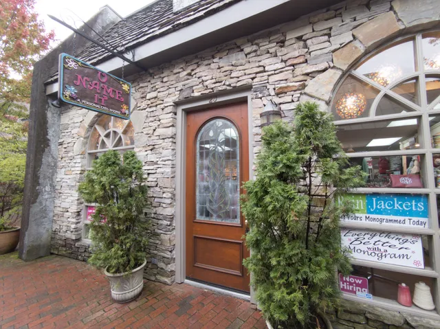 U Name It Gatlinburg