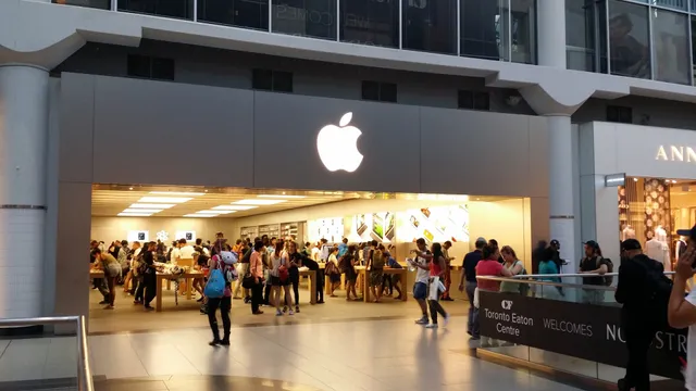 Apple Eaton Centre