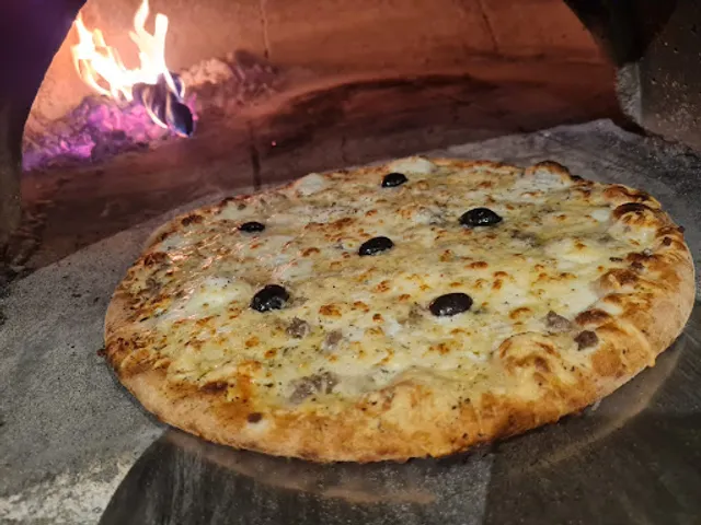 Pizza du stade chez Lise au feu de bois