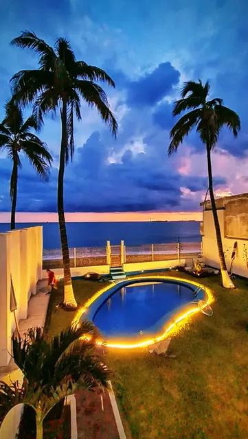 Martha's Suite & Hotel