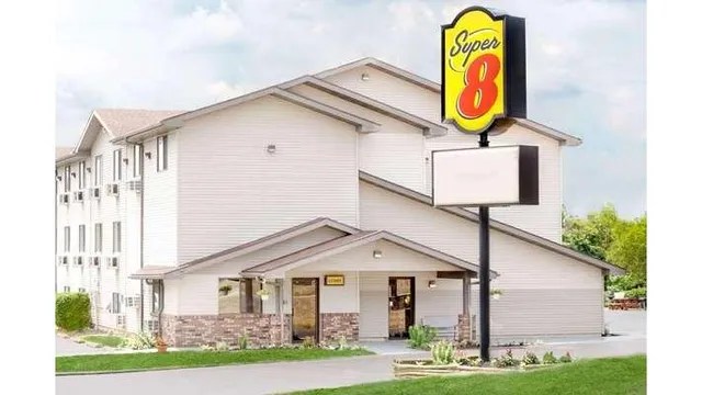 Super 8 by Wyndham Kent/Akron Area