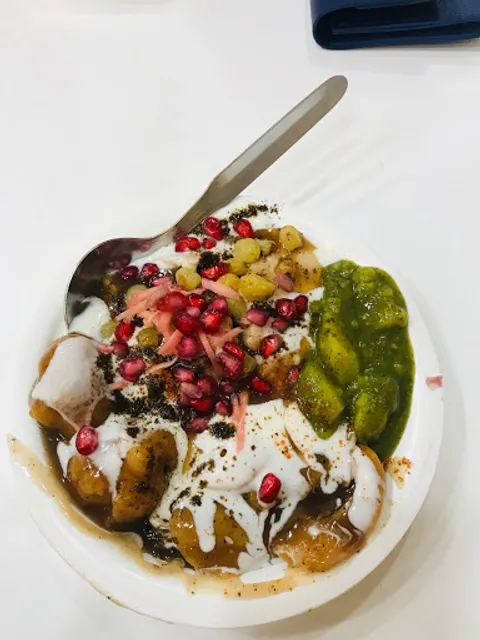Kaka Chaat Bhandar