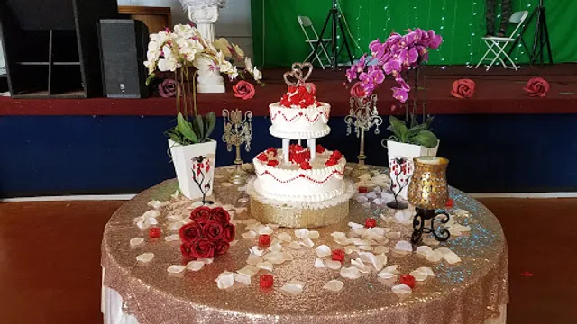 Queen’s Sandwiches & Cakes