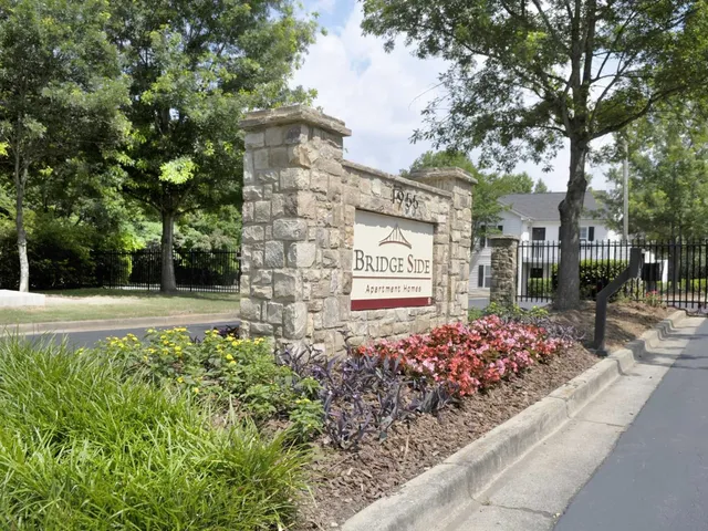 Bridge Side Apartments