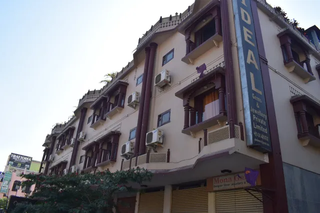 OYO 5723 Hotel Crown Jaipur