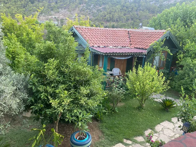 Turquoise's Bungalow