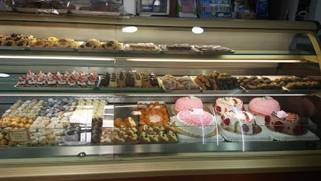 CAFFÈ CREME SARNE di Nitu Silvia Gabriela