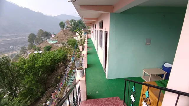Hotel "Barkot Inn" Barkot, Uttarkashi
