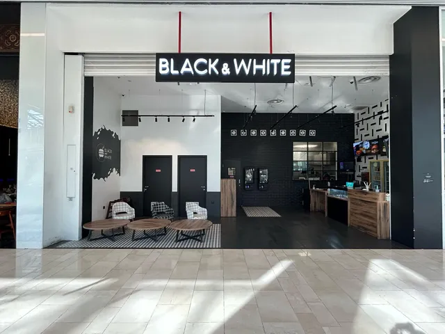 Black & White Burger Créteil Soleil