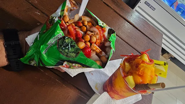 Refresqueria Los Pinos