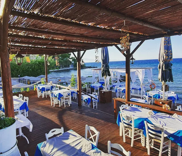 Amoudi Seaside Restaurant