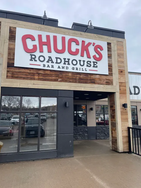 Chucks Roadhouse Bar & Grill