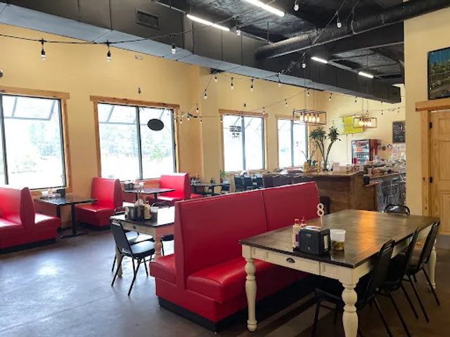 Sun’s Diner & Daylight Donuts