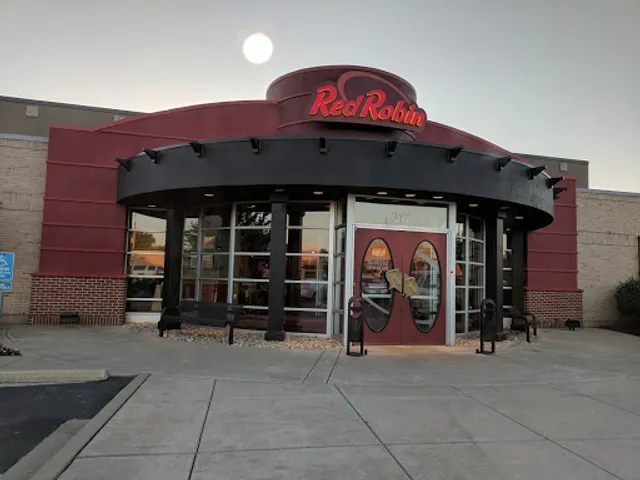 Red Robin Gourmet Burgers and Brews
