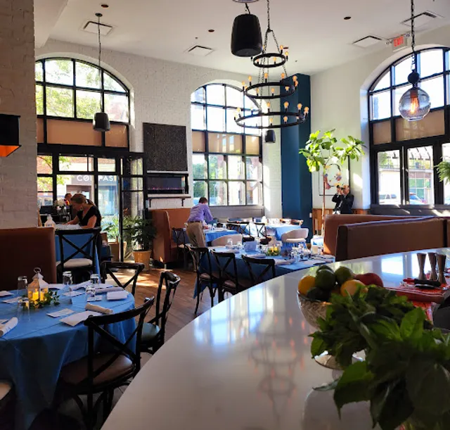 Divina Modern Italian