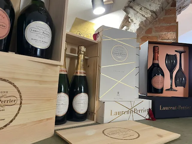 Neh?! Vineria con Cocktails