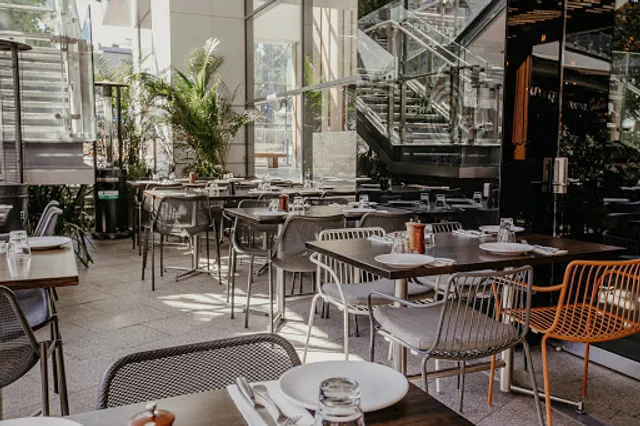 Hurricane's Grill & Bar