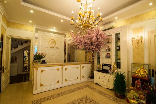 Nhà Hàng Long Phụng Royal