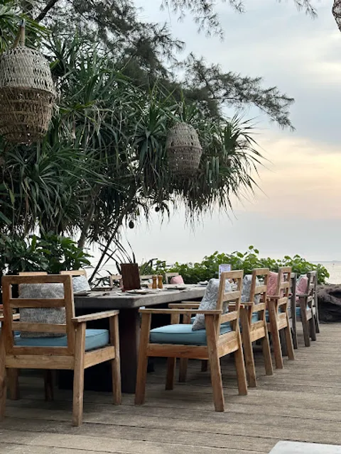 Mango Restaurant & Coffee