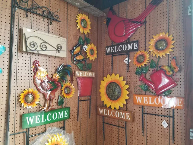 Farmer's Daughter Gift & Garden Center