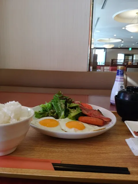 Royal Host Minamitanabe