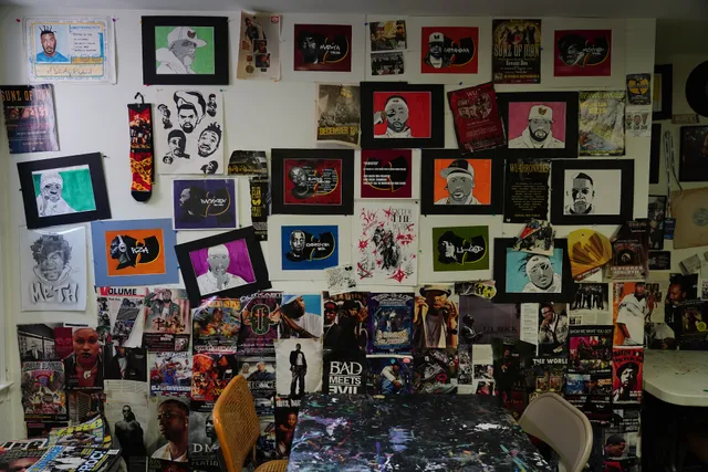 The Gallery About Nothing