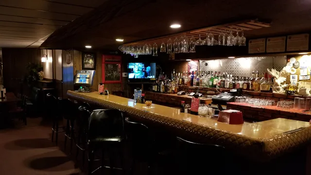 White Swan Restaurant & Lounge