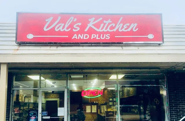 Val's Kitchen and Plus