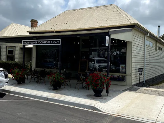 Loch Village Foodstore