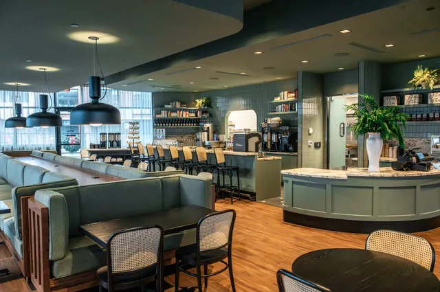 Cafe Patachou Nickel Plate