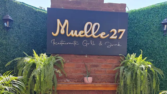 Muelle 27 Grill & Drink