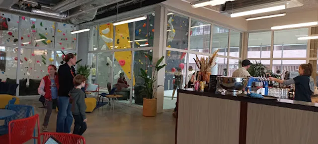 Le Resto Ucpa Sport Station Bordeaux