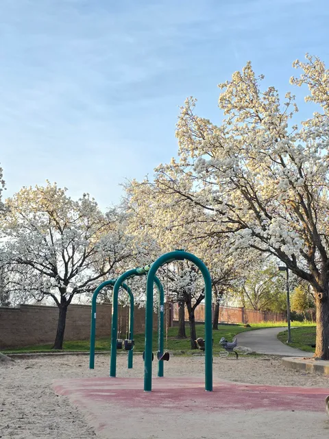 Bud and Artie Davies Park