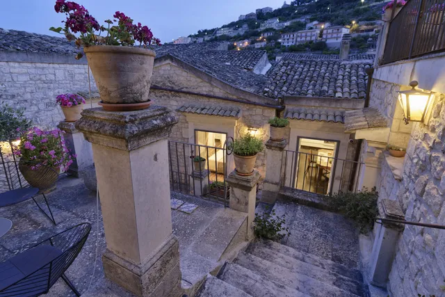 Edel Emotional Domus Et Luxury Hotel