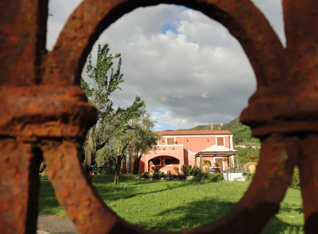 B & B The Garden of the Hesperides