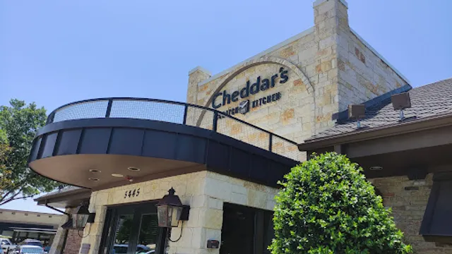 Cheddar's Scratch Kitchen