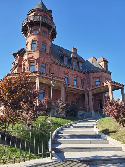 Newark Makerhoods at the Krueger-Scott Mansion