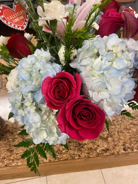 Jeanie's Flowers And More