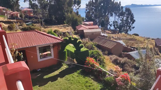 TikaWasi Homestay - Comunidad Pueblo - José Luis